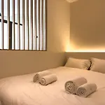 Brantouna Urban Vibes By Proliving Hospitality *