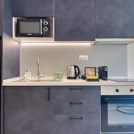 Brantouna Urban Vibes By Proliving Hospitality Apartment