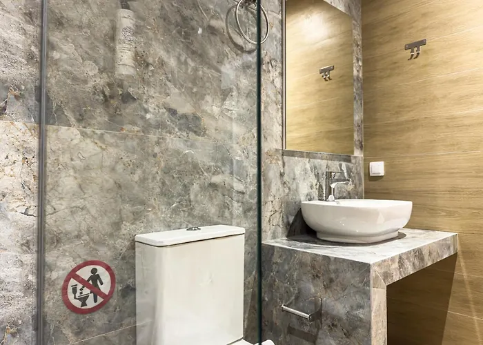 Brantouna Urban Vibes By Proliving Hospitality *