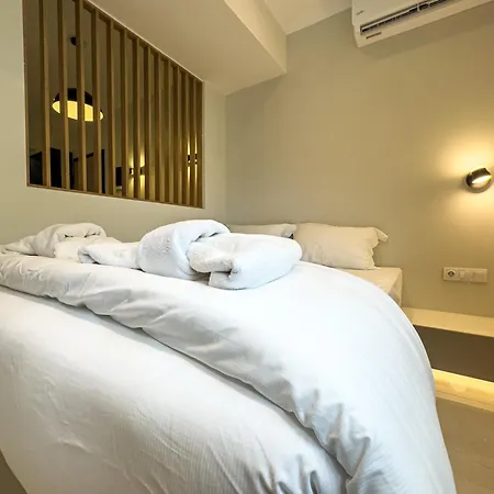 Brantouna Urban Vibes By Proliving Hospitality * Selanik
