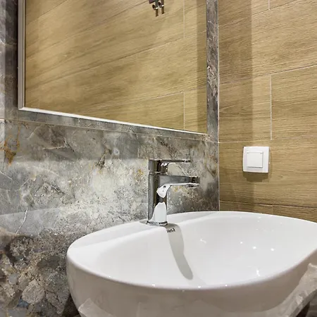 Brantouna Urban Vibes By Proliving Hospitality *