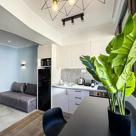 Brantouna Urban Vibes By Proliving Hospitality شقة