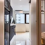 Brantouna Urban Vibes By Proliving Hospitality شقة