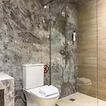 Brantouna Urban Vibes By Proliving Hospitality شقة